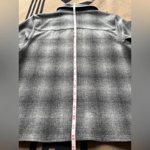 Pendleton Cropped Lodge Wool Shirt Women’s Medium - Picture 8 of 9